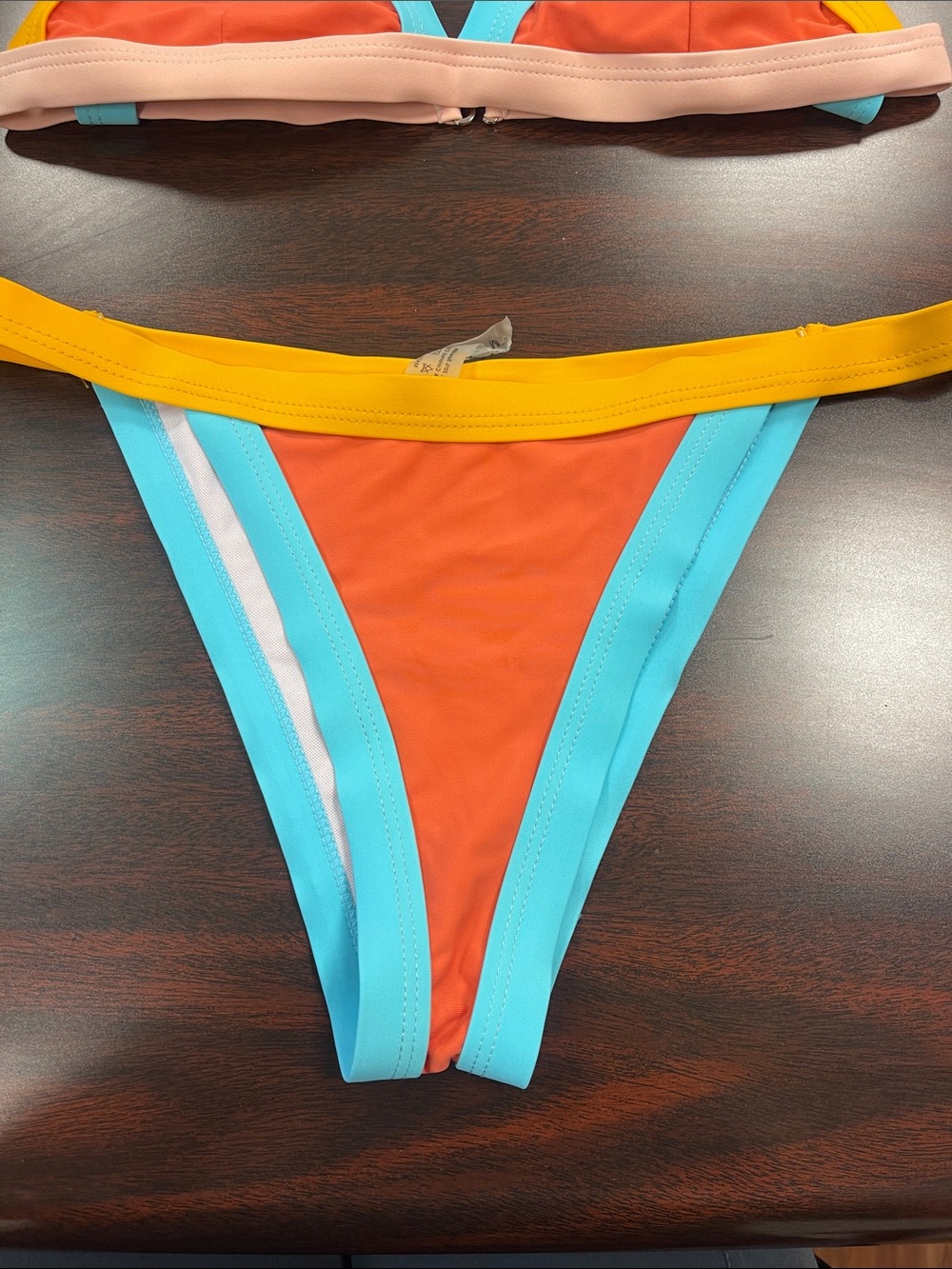 SHEIN Medium Triangle Top Bikini - Picture 2 of 8